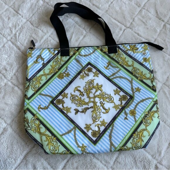 Victoria’s Secret | Limited Edition "2019" 2 in 1 Canvas Cooler Tote Bag - Picture 9 of 15